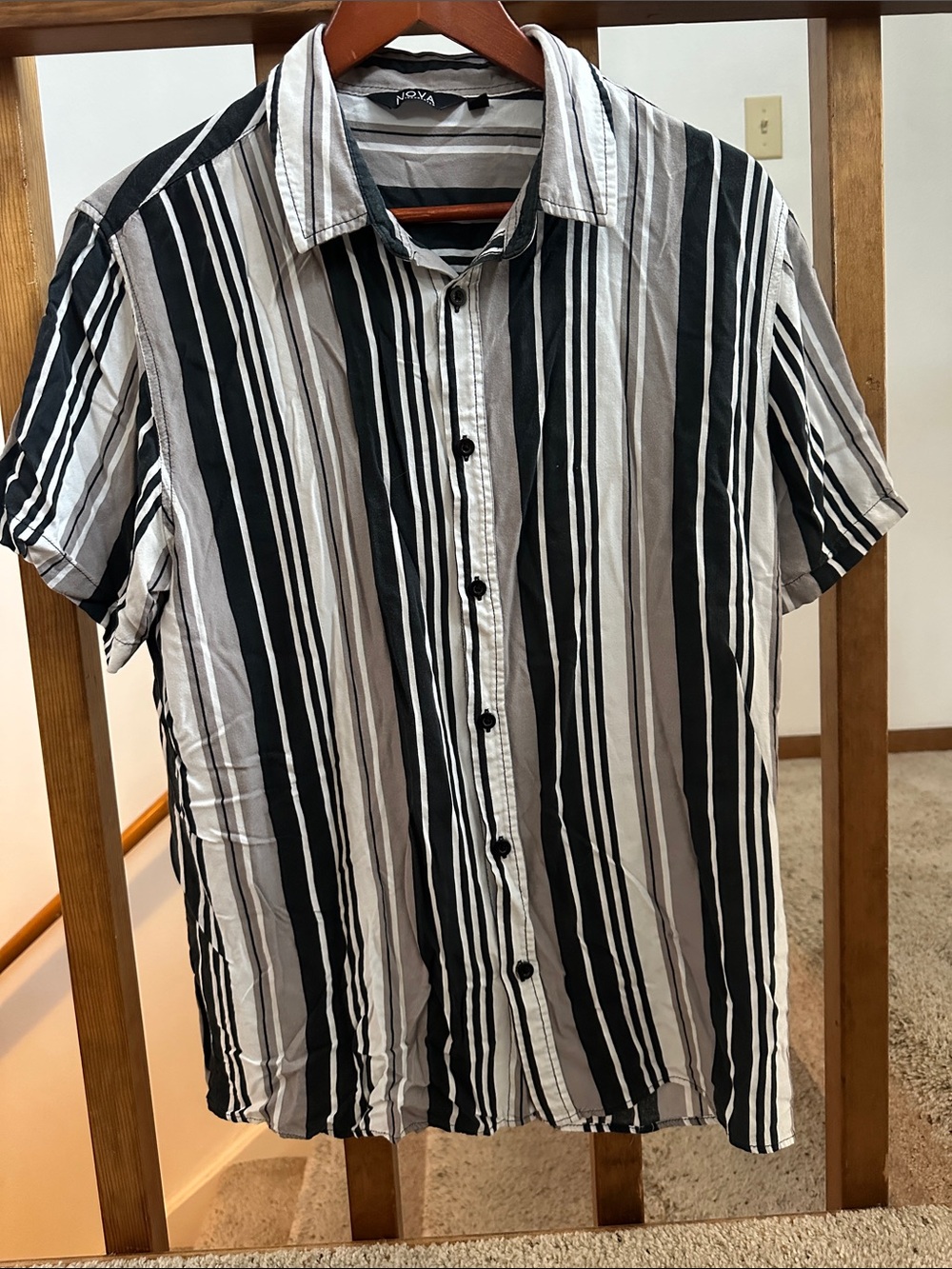 Men’s Black & White Vertical Stripe Short Sleeve Button-Down Shirt